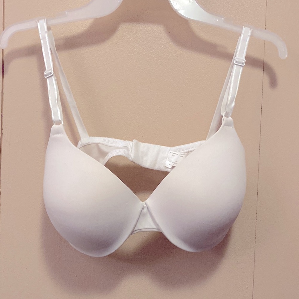 EUC WARNERS “Blissful” Smooth Molded Lightly Padded Underwire White BRA 34D